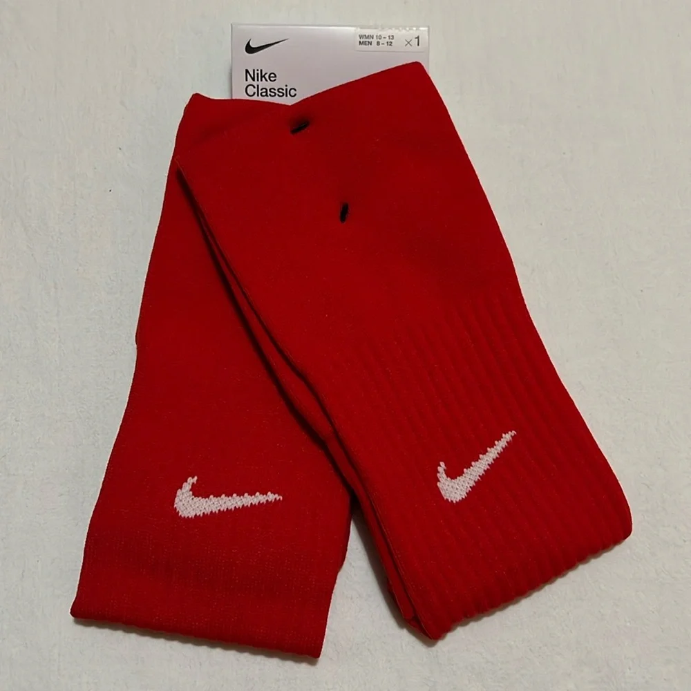 Nike Classic Dri-Fit Soccer Cushioned Knee High Socks